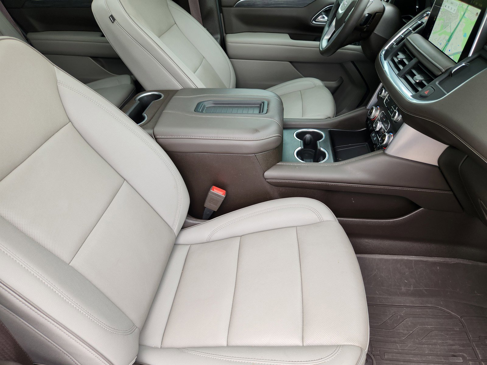Used 2023 GMC Yukon SLT w/ SLT Premium Package RWD image 12