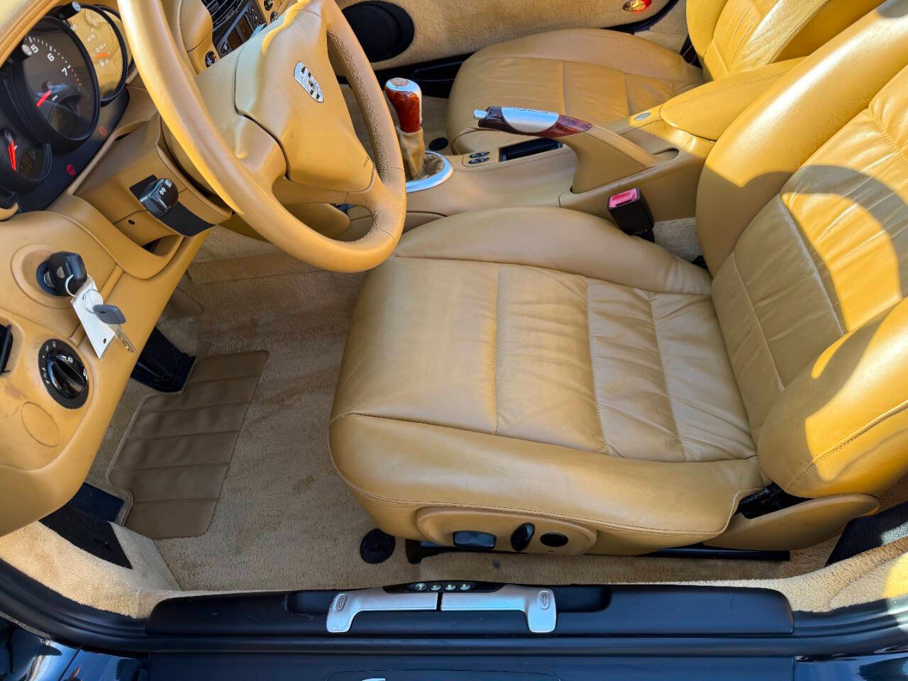 Used 2000 Porsche 911 Carrera 4 image 35