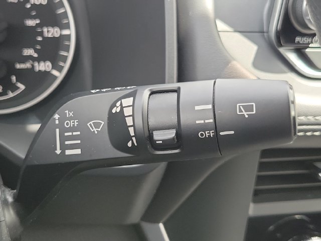 Used 2023 Nissan Rogue SV FWD image 30