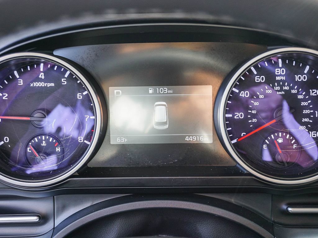 Used 2024 Kia Carnival LX FWD image 22