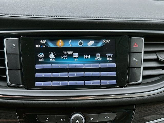 Used 2018 Buick Enclave Essence FWD image 15