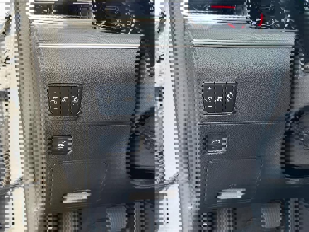 Used 2022 Kia K5 GT-Line image 17