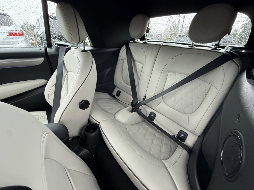 Used 2020 MINI Cooper S w/ Signature Upholstery Package image 15