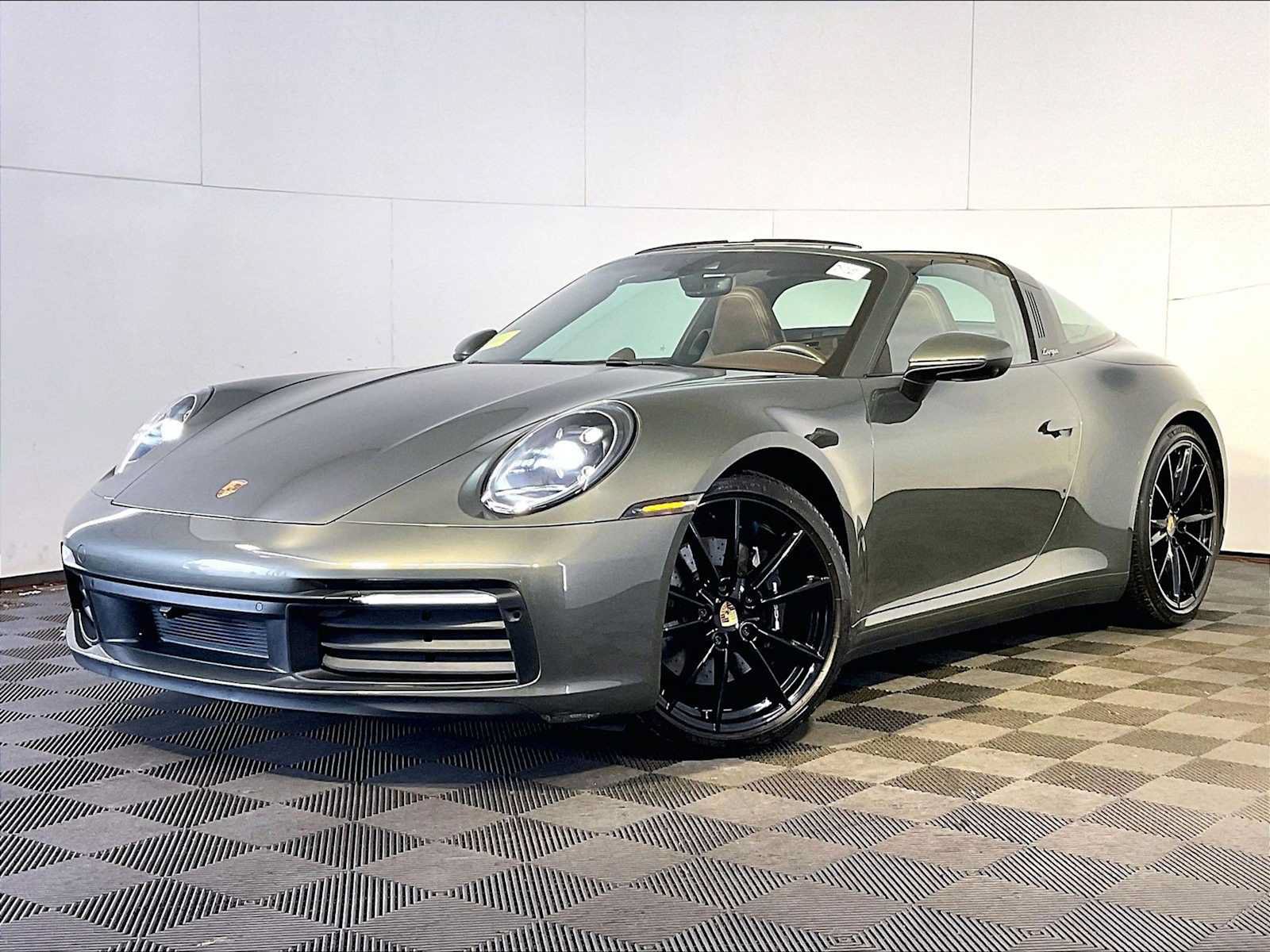 Certified 2021 Porsche 911 Targa 4S AWD/4WD image 1