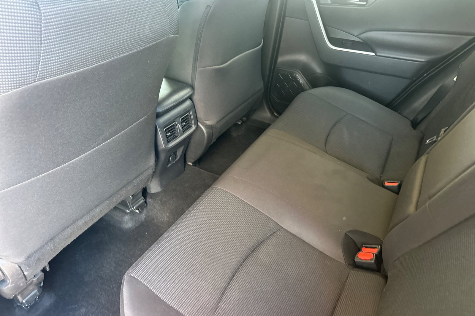 Certified 2023 Toyota RAV4 LE AWD/4WD image 15