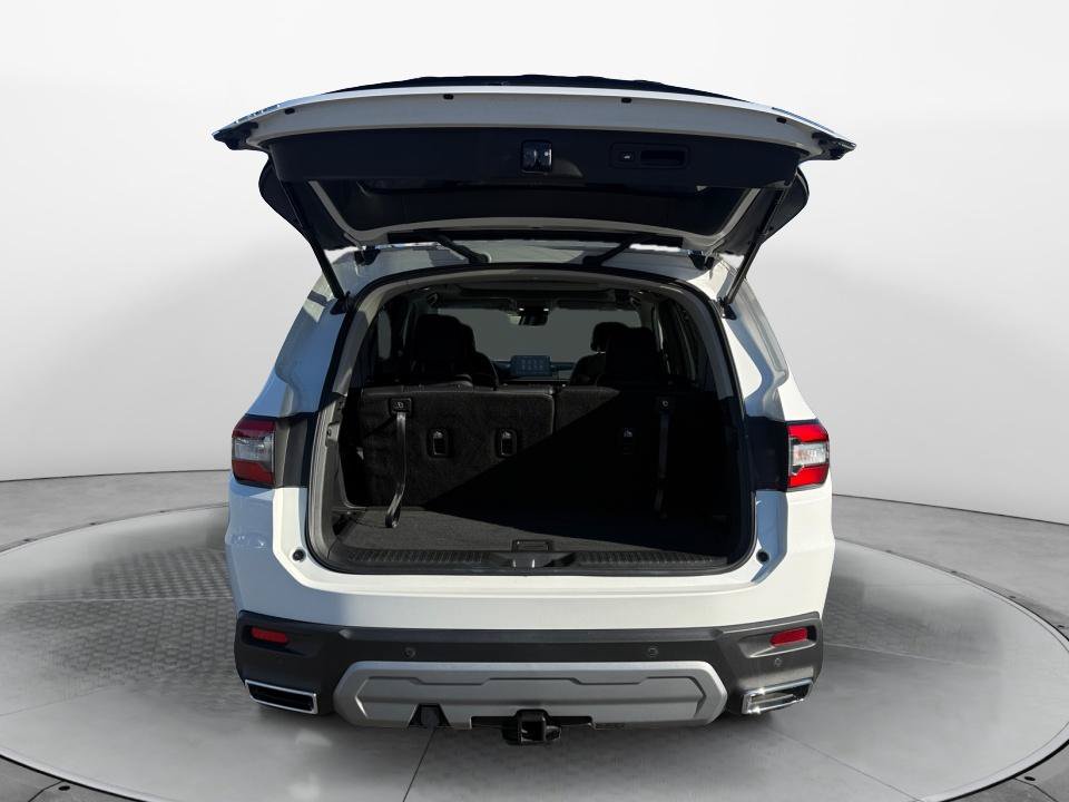 Certified 2025 Honda Pilot Touring image 19