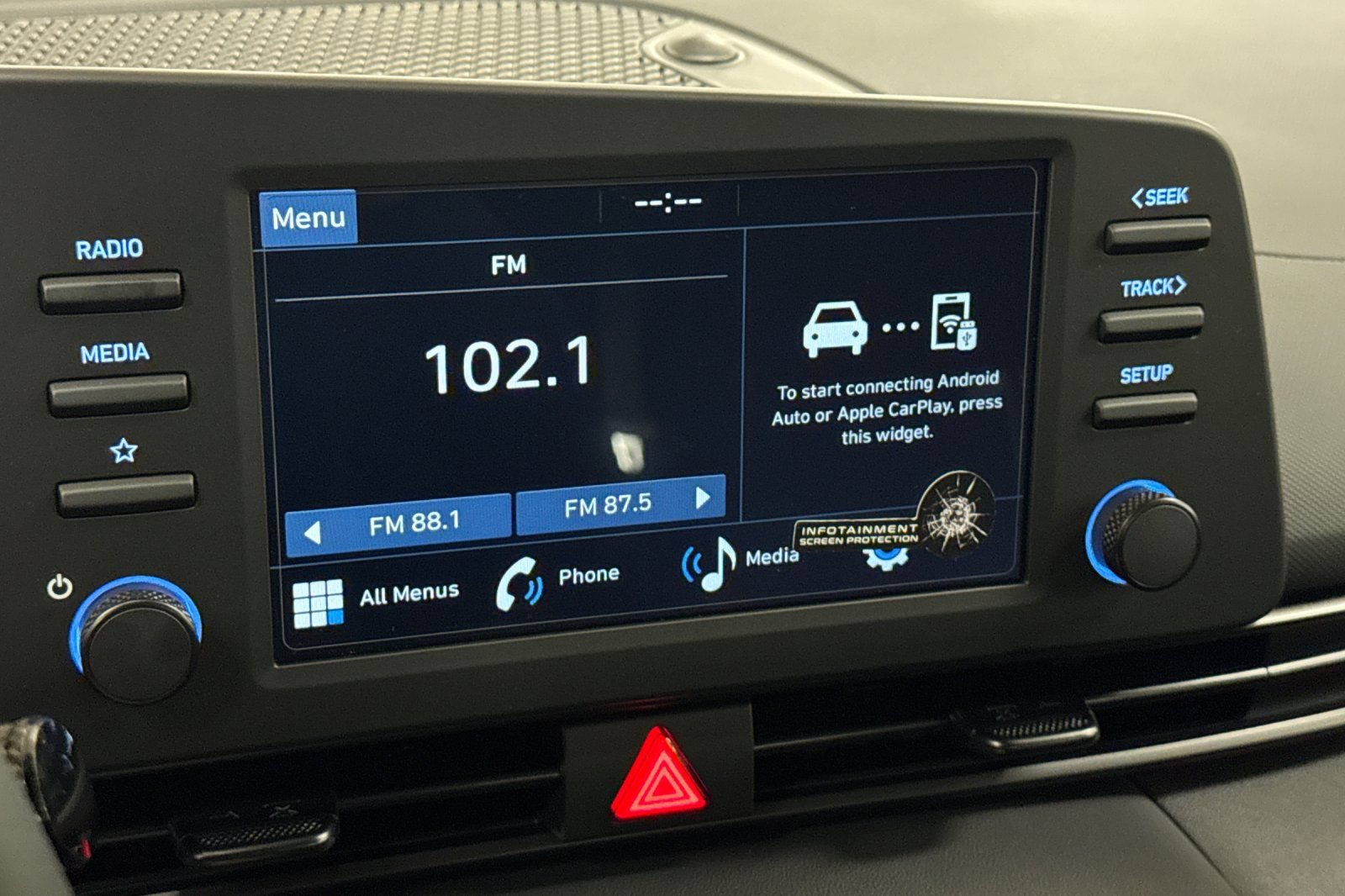 New 2026 Hyundai Elantra Sport FWD image 17