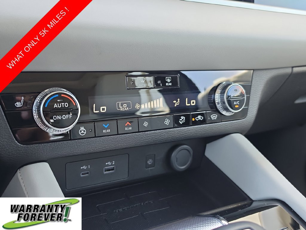 Used 2025 Mitsubishi Outlander SEL Black Edition AWD/4WD image 30