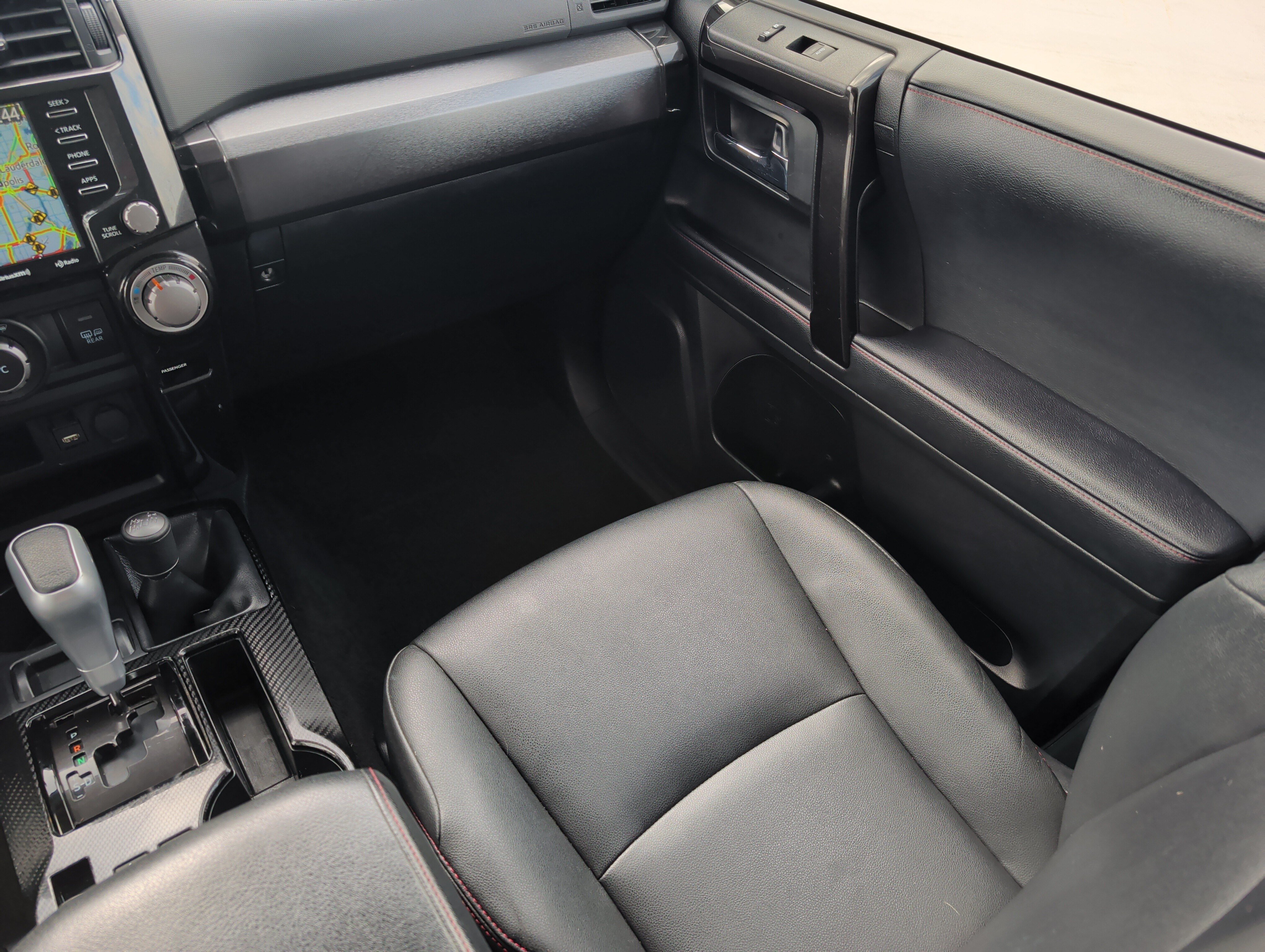 Certified 2020 Toyota 4Runner TRD Off-Road Premium AWD/4WD image 11