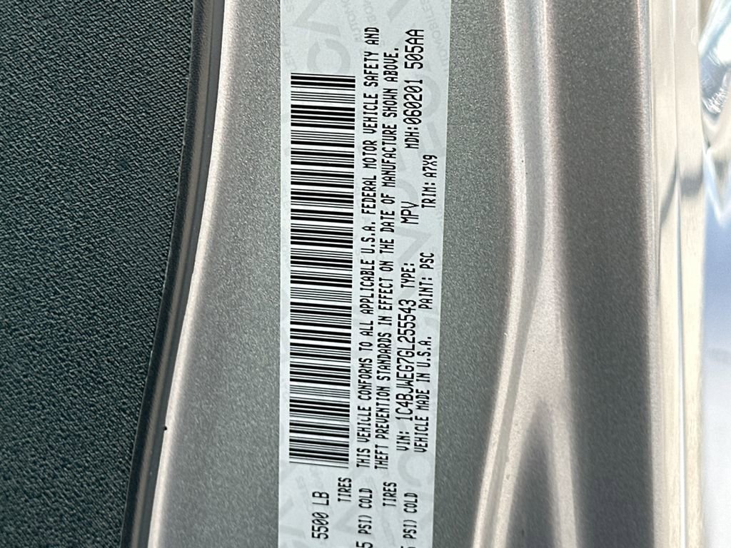 Used 2016 Jeep Wrangler Unlimited Sahara w/ Connectivity Group image 28