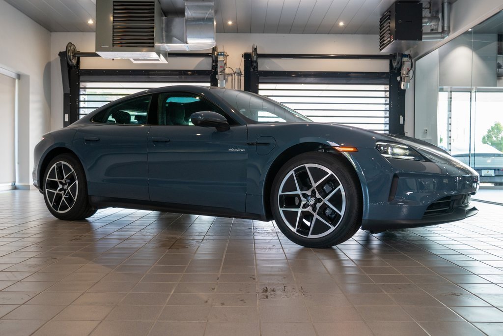 New 2025 Porsche Taycan image 6