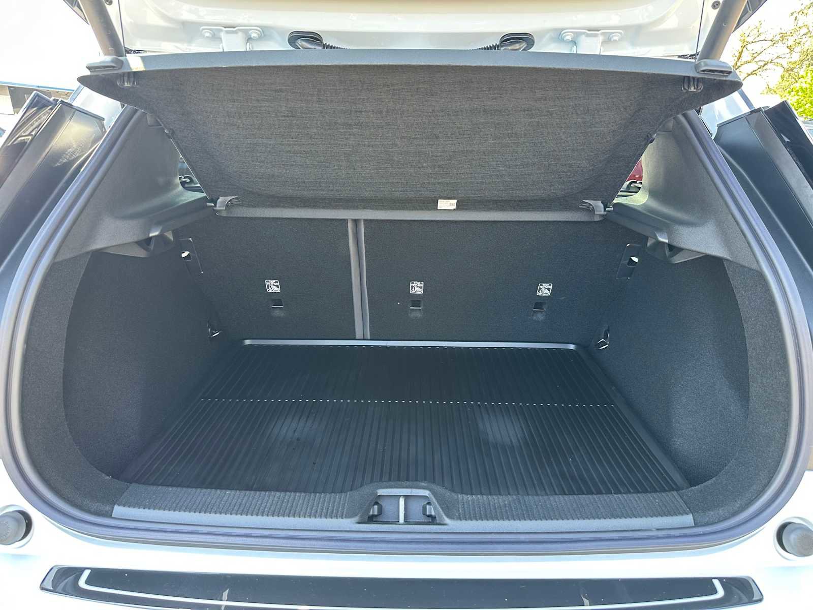 New 2025 Volvo EX30 Plus w/ Protection Package Premier image 14