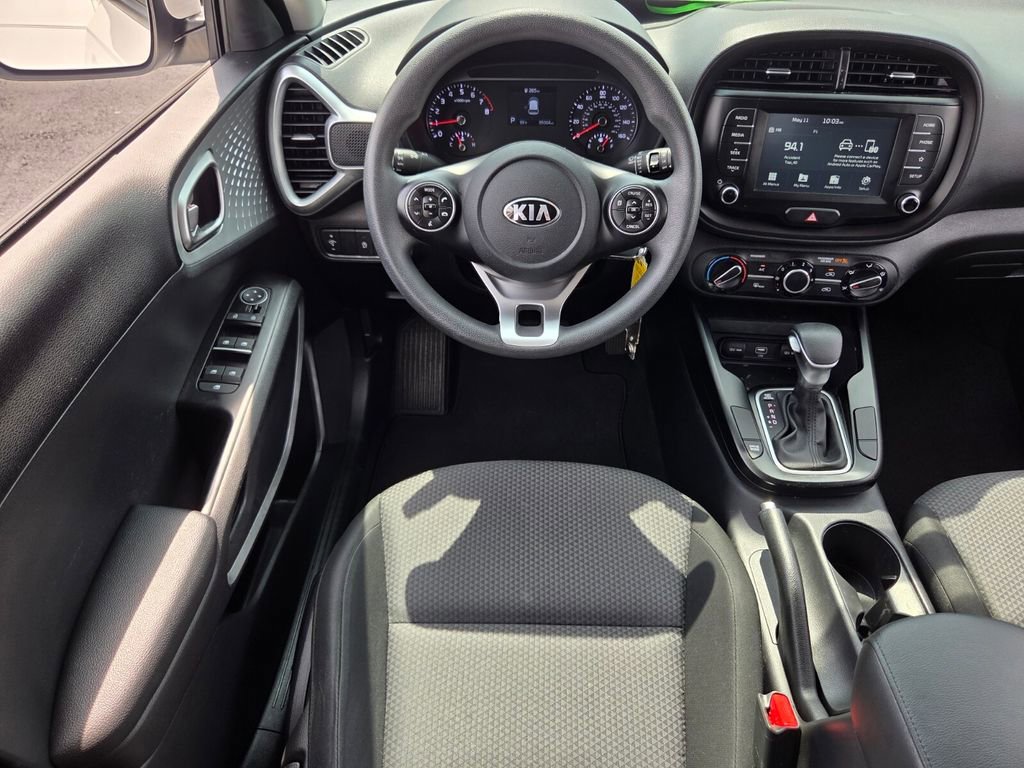 Used 2020 Kia Soul LX FWD image 12