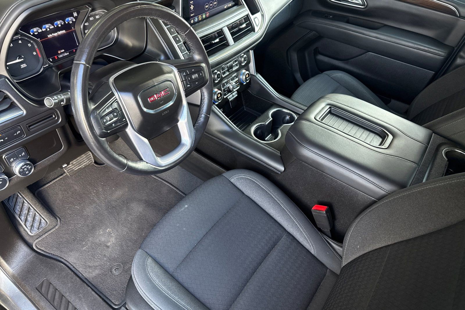 Used 2021 GMC Yukon SLE AWD/4WD image 9