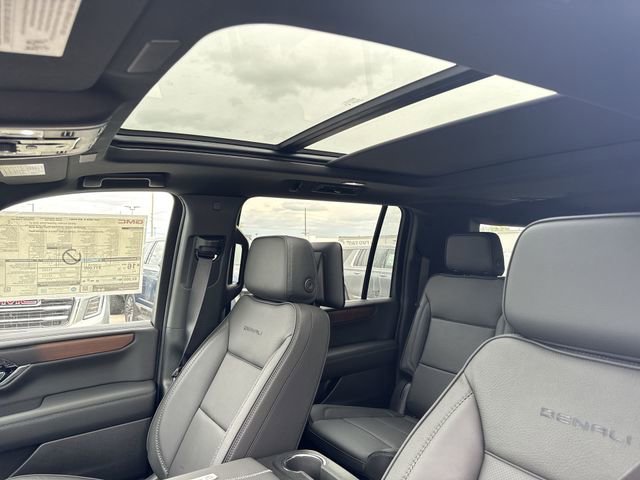 New 2026 GMC Yukon XL Denali w/ Denali Reserve Package AWD/4WD image 22