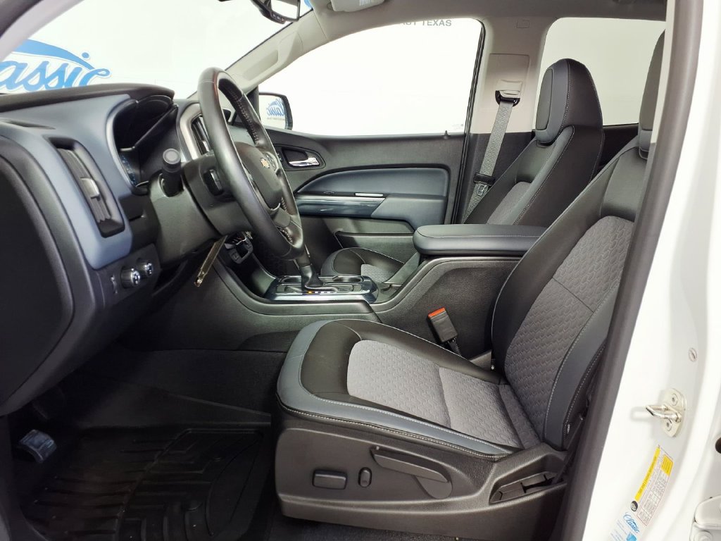 Used 2019 Chevrolet Colorado Z71 AWD/4WD image 9