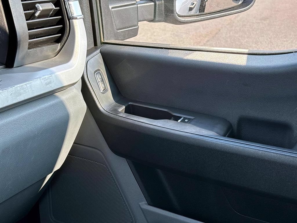 Used 2023 Ford F350 XL AWD/4WD image 27