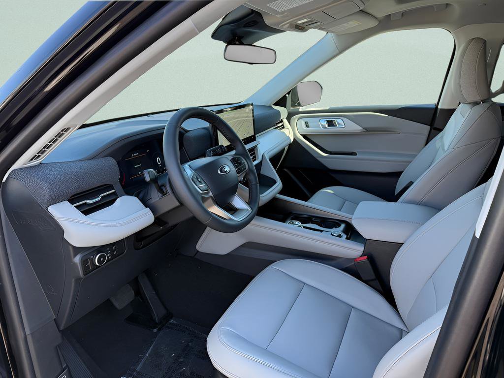 New 2026 Ford Explorer Active w/ Active Comfort Package AWD/4WD video 3
