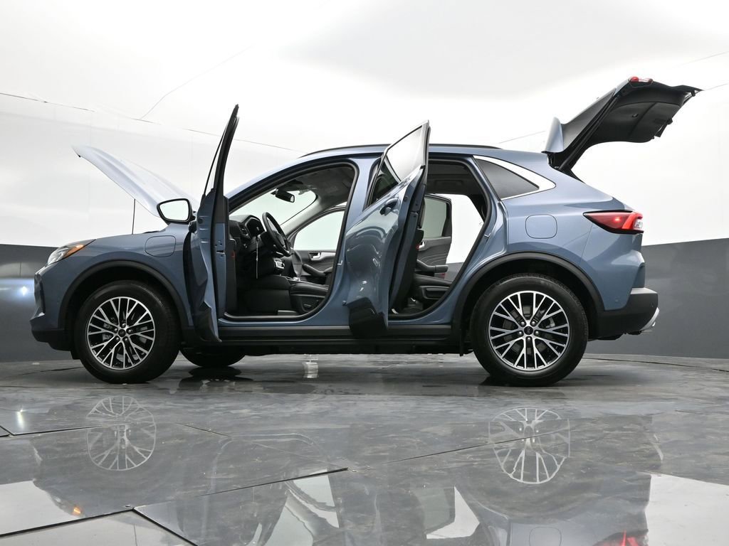 New 2024 Ford Escape SE w/ PHEV Premium Package image 33