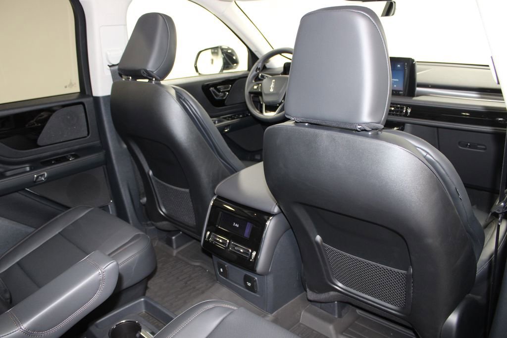 New 2026 Lincoln Aviator AWD image 35