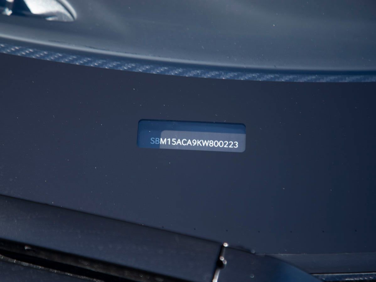 Used 2019 McLaren Senna RWD image 29