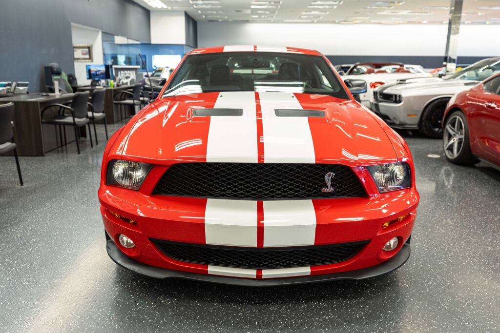 Used 2007 Ford Mustang Shelby GT500 RWD image 2