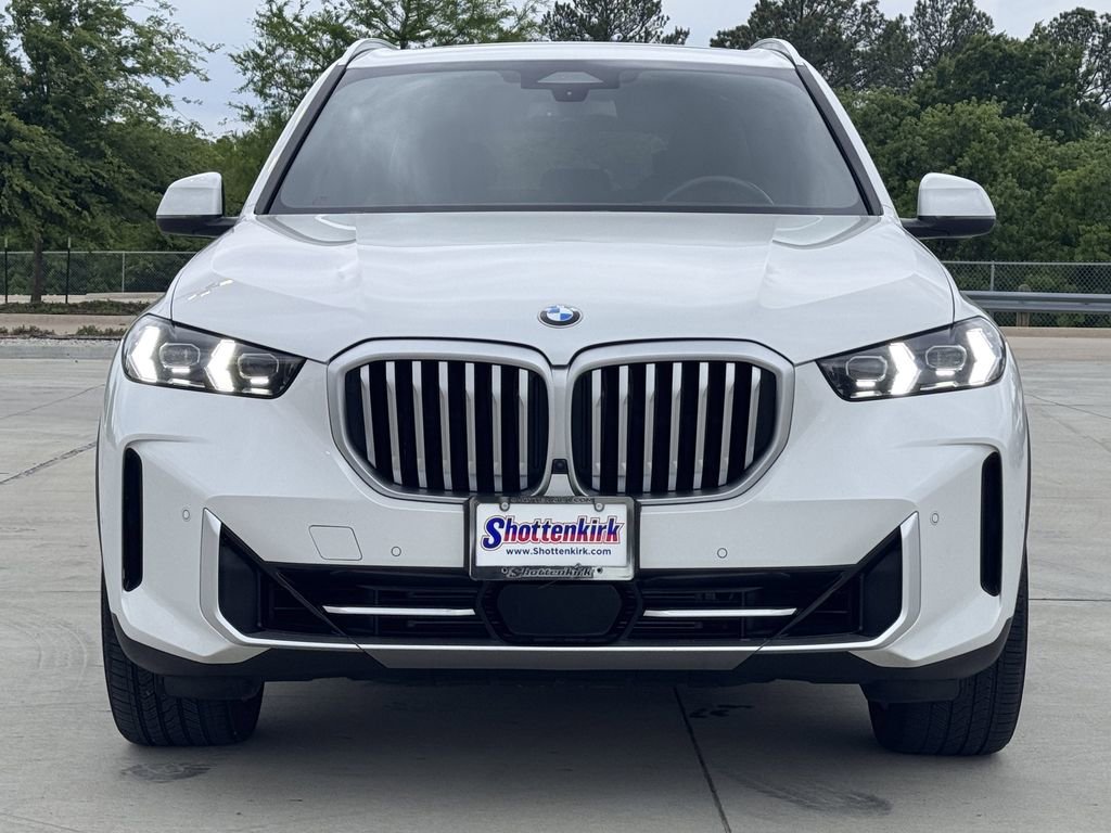 Used 2024 BMW X5 xDrive40i w/ Premium Package AWD/4WD image 7