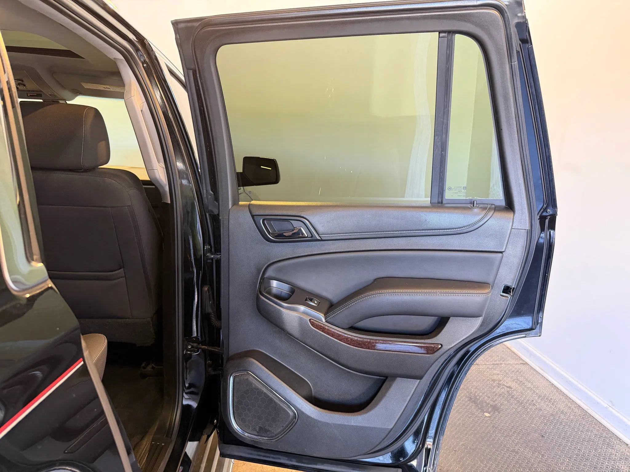 Used 2016 GMC Yukon SLE w/ HD Trailering Package AWD/4WD image 26