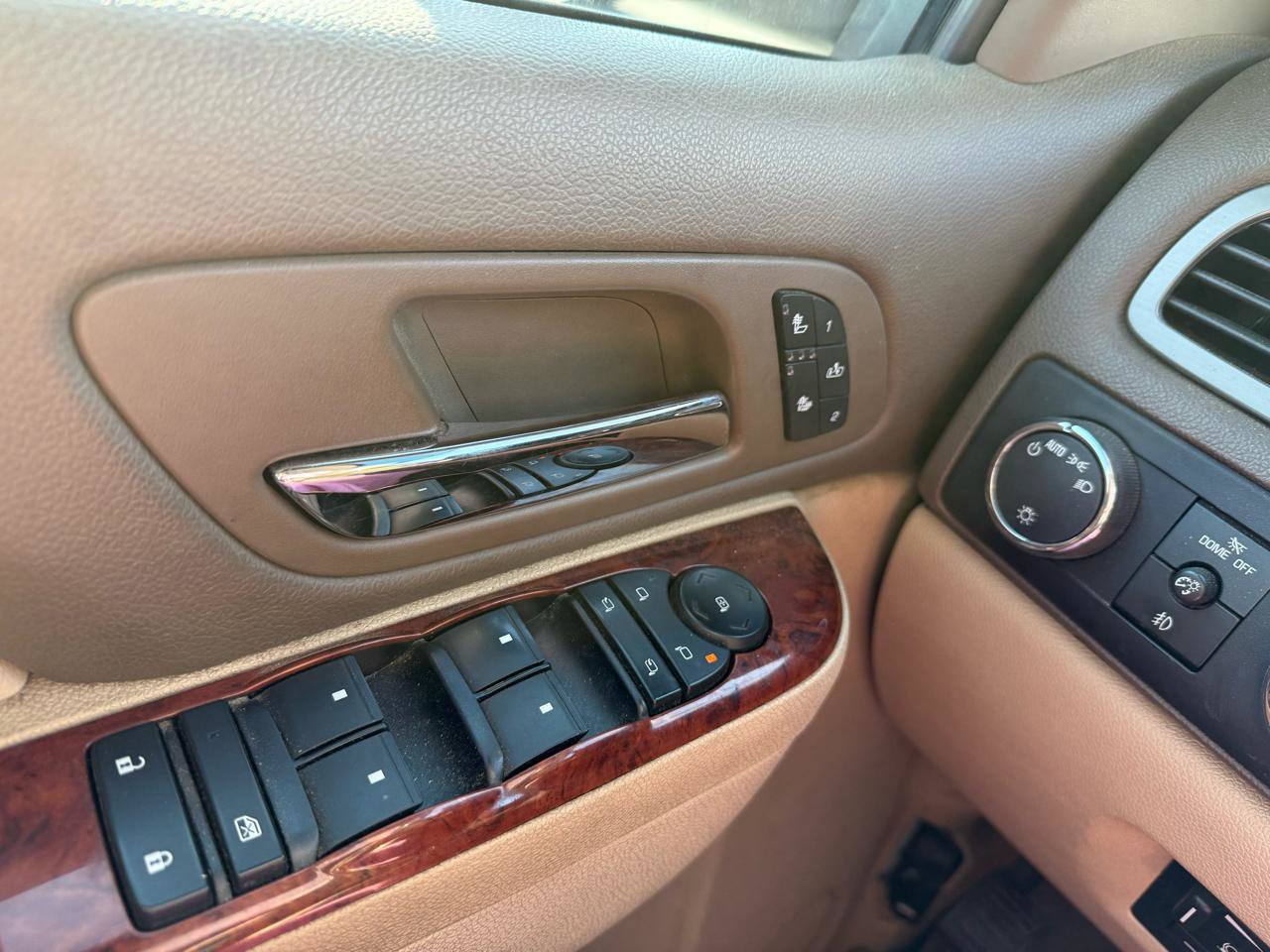 Used 2013 GMC Sierra 2500 SLT w/ SLT Convenience Package image 13