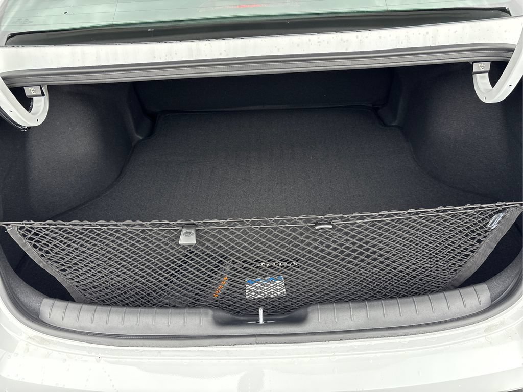 New 2026 Hyundai Elantra SEL FWD image 11