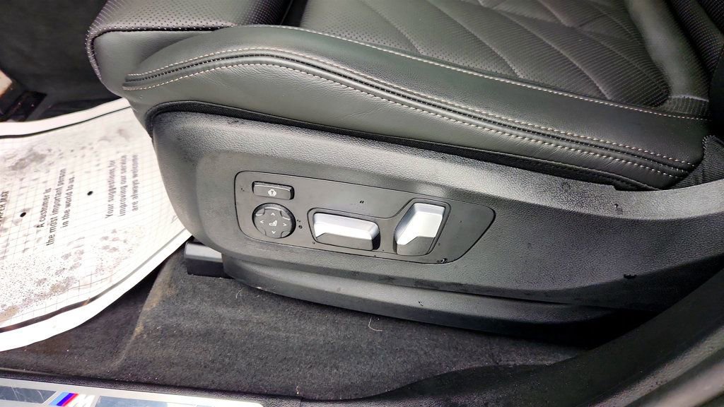 Used 2025 BMW X5 xDrive50e w/ M Sport Package image 12