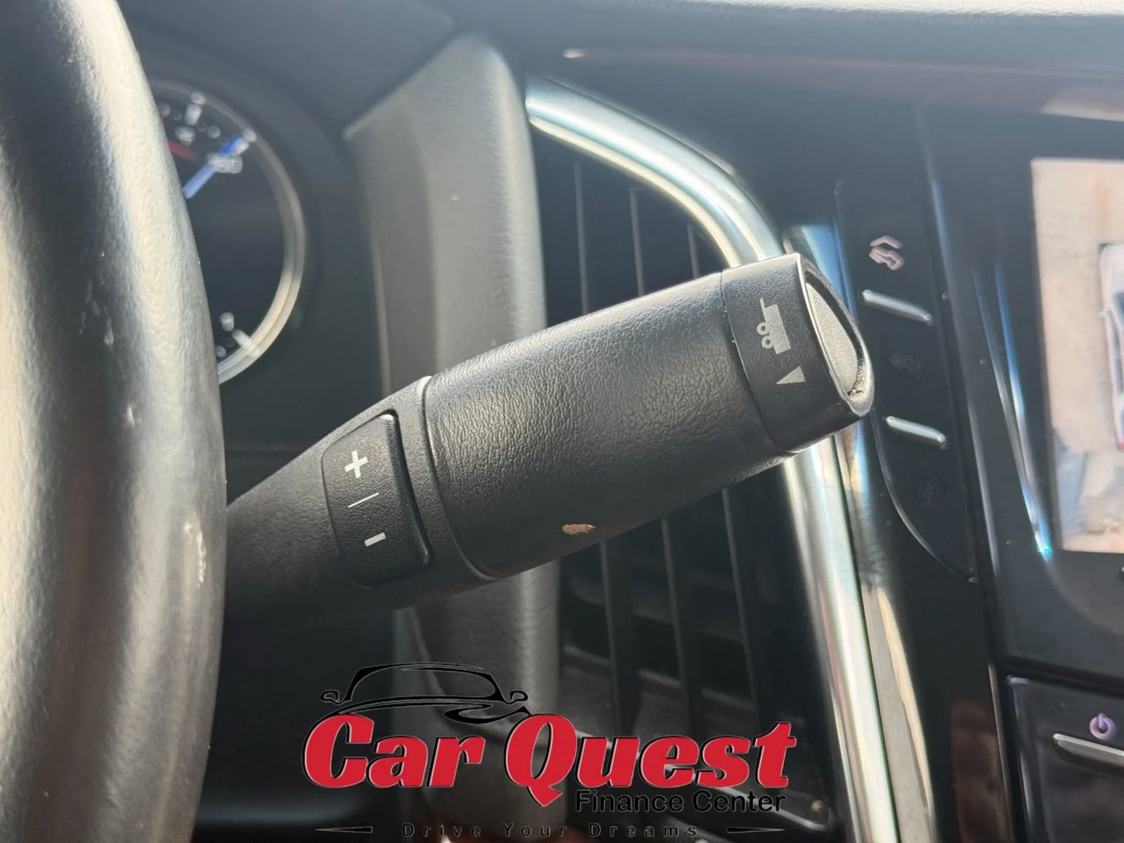 Used 2016 Cadillac Escalade Luxury image 43