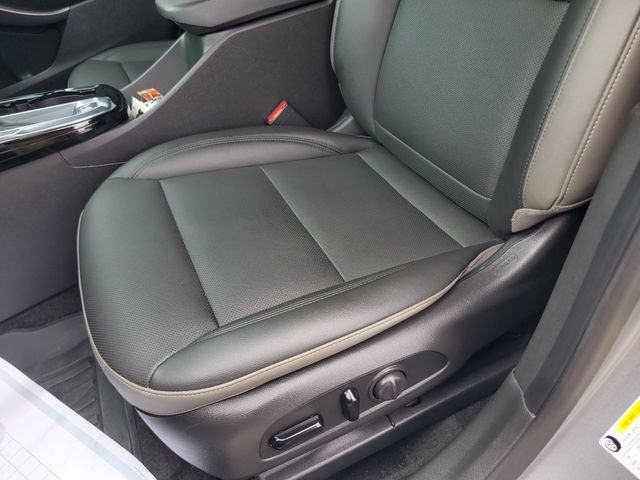 Used 2025 Chevrolet Trax ACTIV w/ Driver Confidence Package FWD image 20