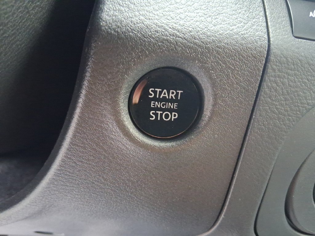 Used 2026 Nissan Frontier SV w/ All-Weather Content Package RWD image 29