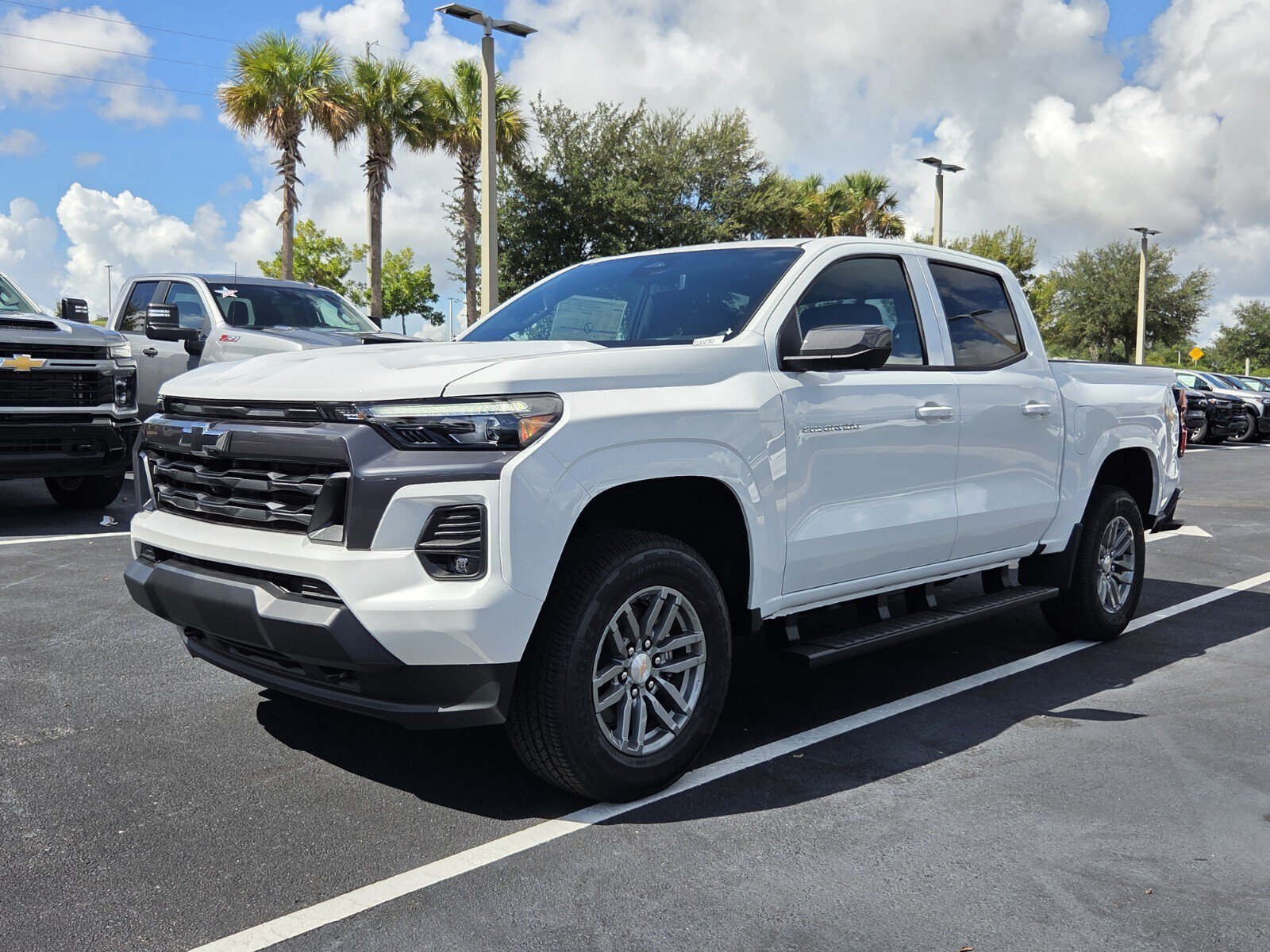 New 2026 Chevrolet Colorado LT w/ LT Convenience Package AWD/4WD image 2