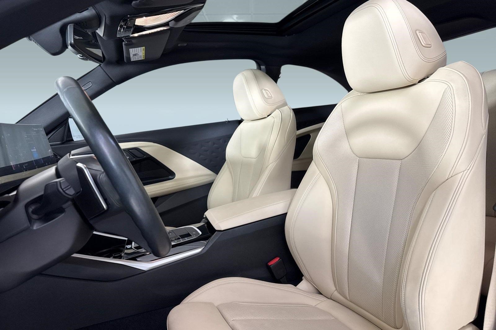 Used 2024 BMW 230i Coupe w/ Convenience Package RWD image 28