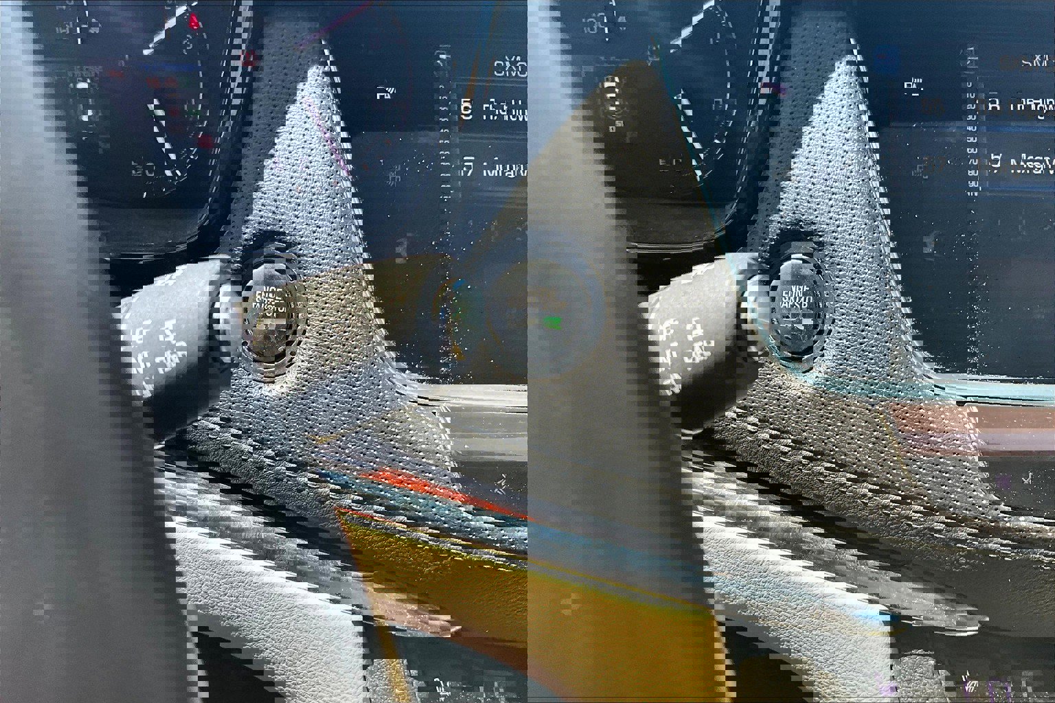 Used 2017 Cadillac XT5 Luxury w/ Driver Awareness Package image 21