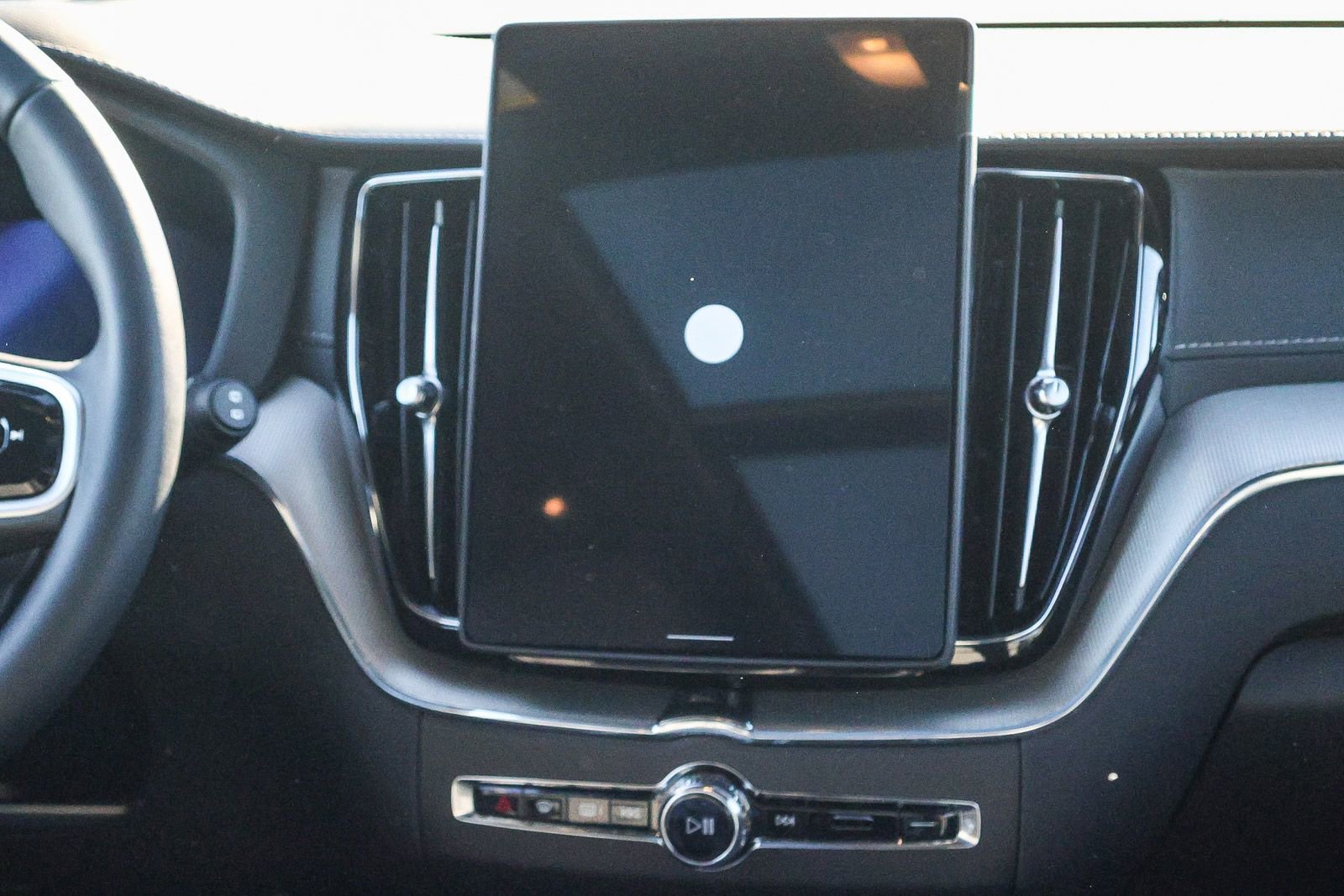 New 2026 Volvo XC60 B5 Ultra w/ Climate Package PRO image 24