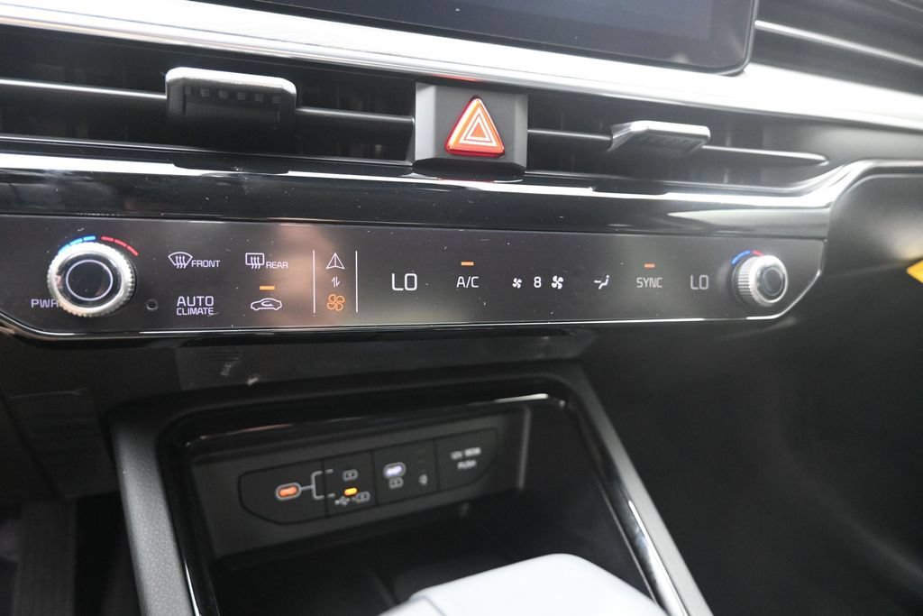 Used 2025 Kia K5 EX FWD image 15