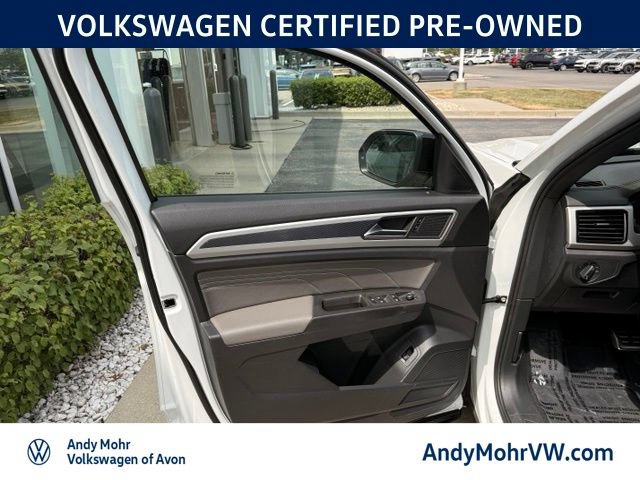 Used 2023 Volkswagen Atlas Cross Sport SEL R-Line AWD/4WD image 15