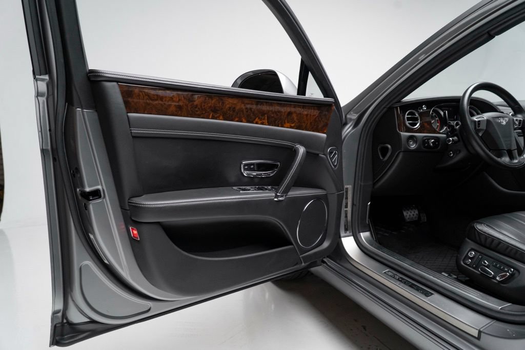 Used 2014 Bentley Flying Spur W12 AWD/4WD image 17