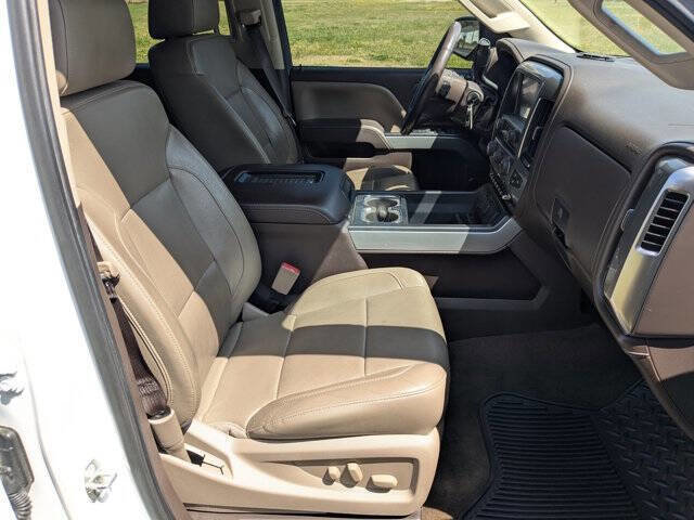 Used 2017 Chevrolet Silverado 1500 LTZ Z71 w/ LTZ Plus Package AWD/4WD image 40