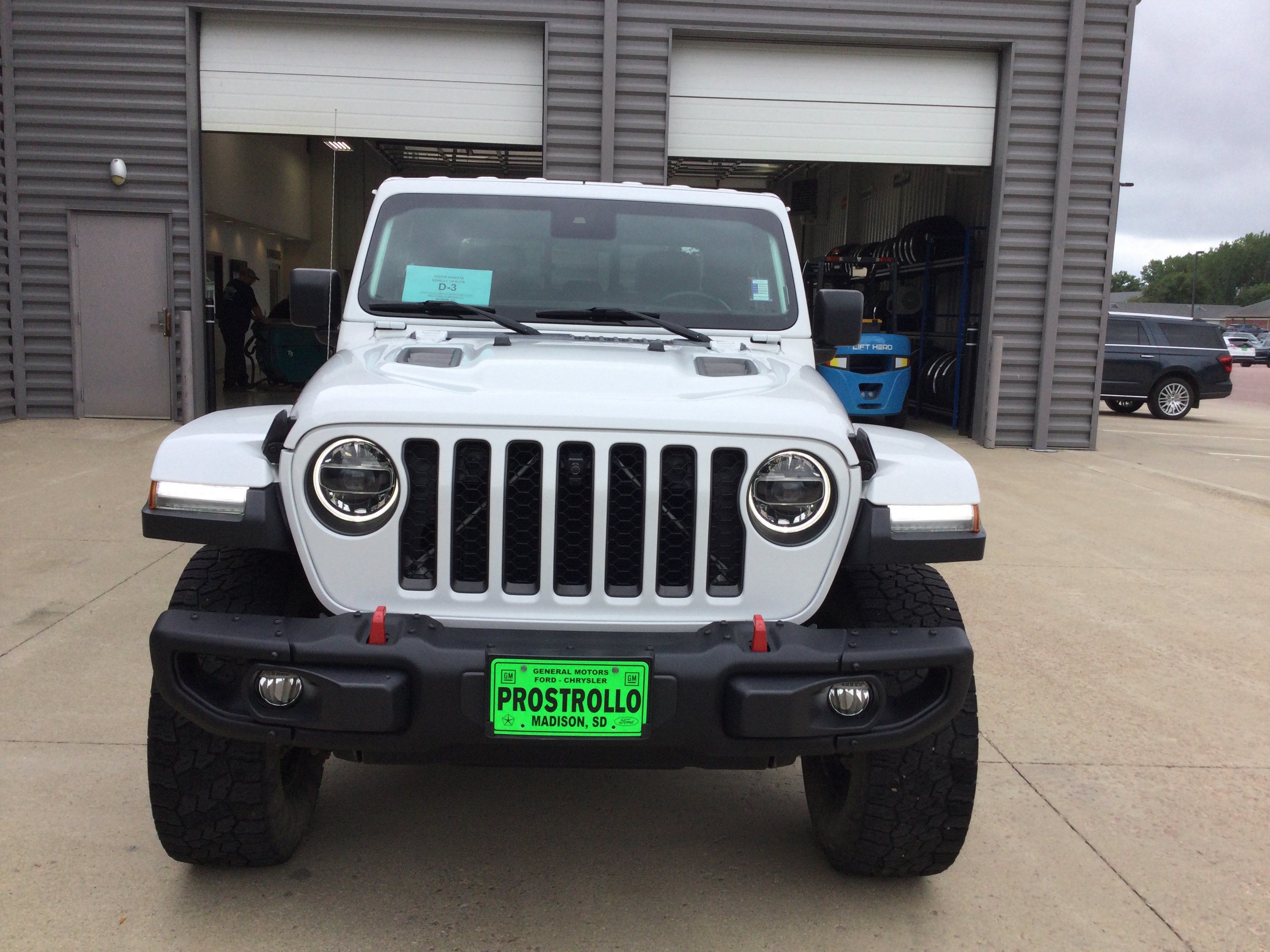 Used 2020 Jeep Gladiator Rubicon AWD/4WD image 3