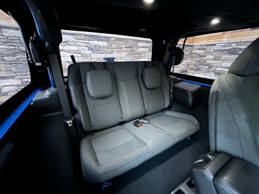 Used 2024 Jeep Wrangler Sport AWD/4WD image 36