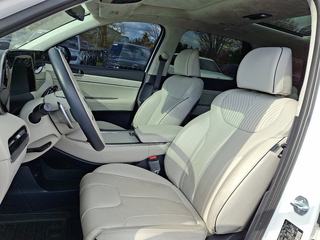 Used 2025 Hyundai Palisade Calligraphy image 24