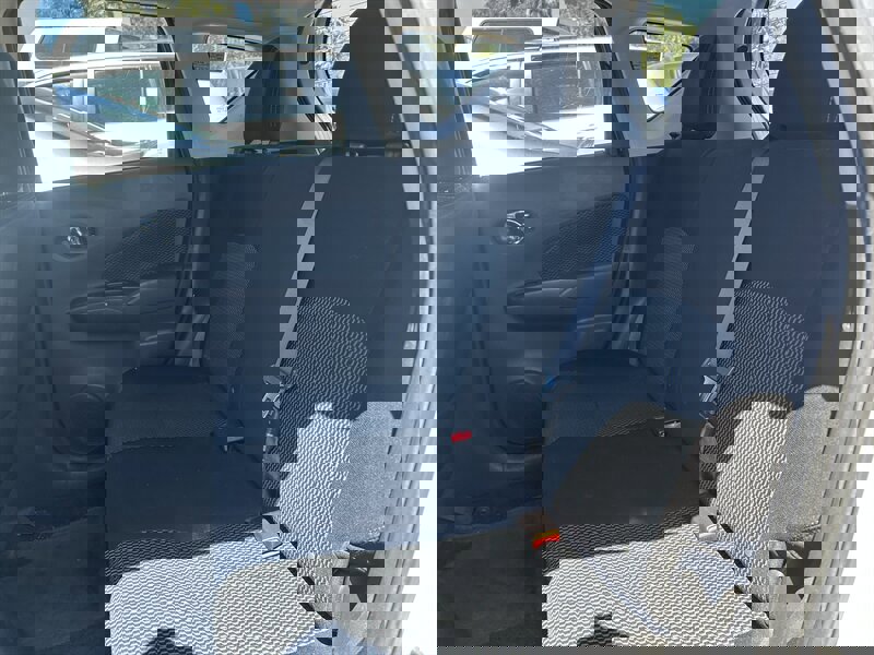 Used 2015 Nissan Versa Note SV image 20