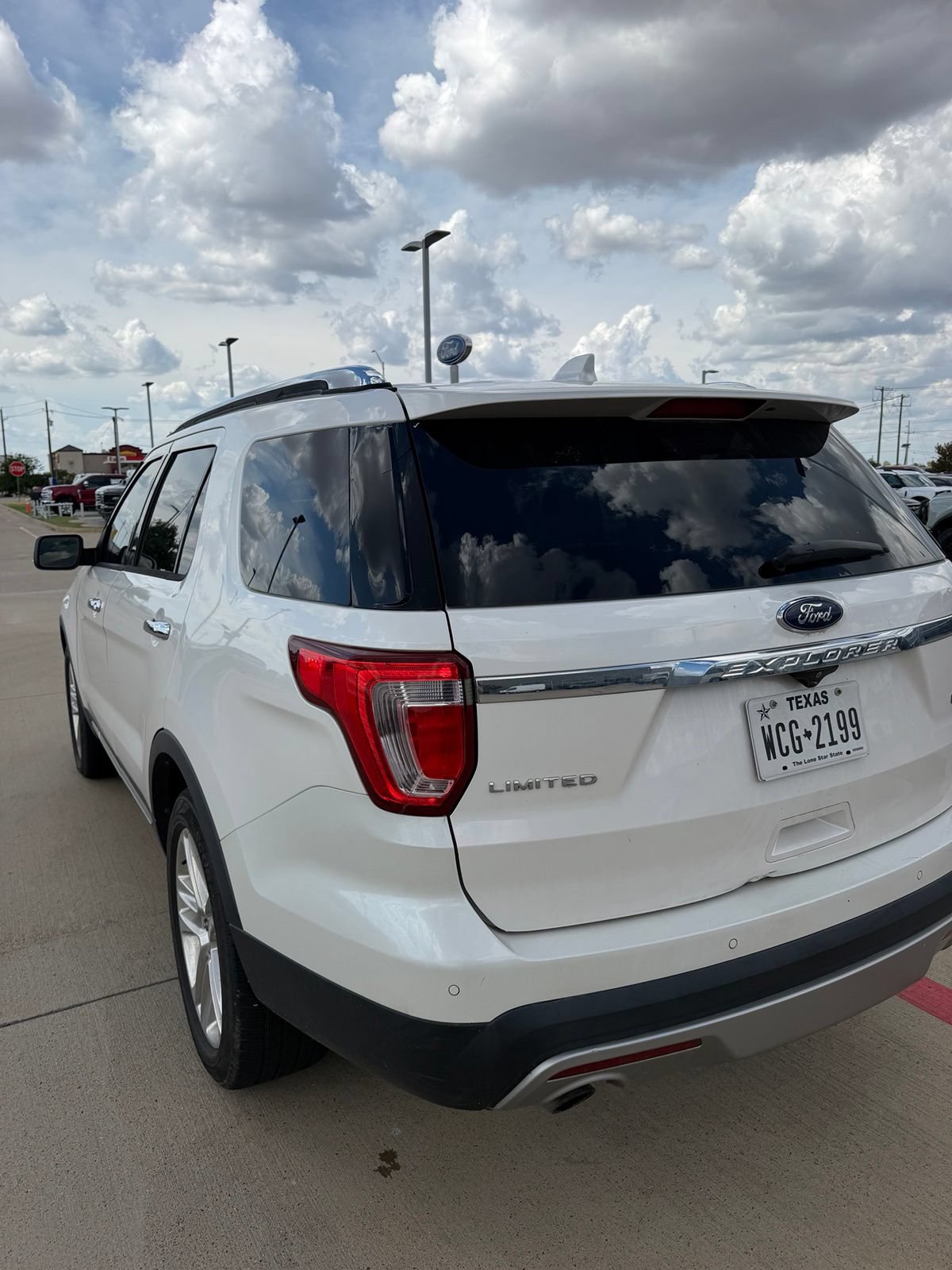 Used 2017 Ford Explorer Limited FWD image 20