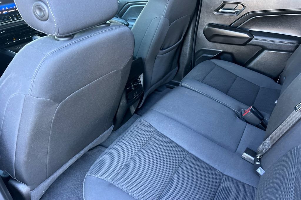 Used 2023 Chevrolet Colorado LT w/ LT Convenience Package II image 15