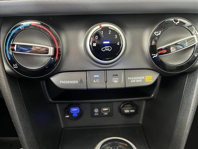 Used 2020 Hyundai Kona SE image 15
