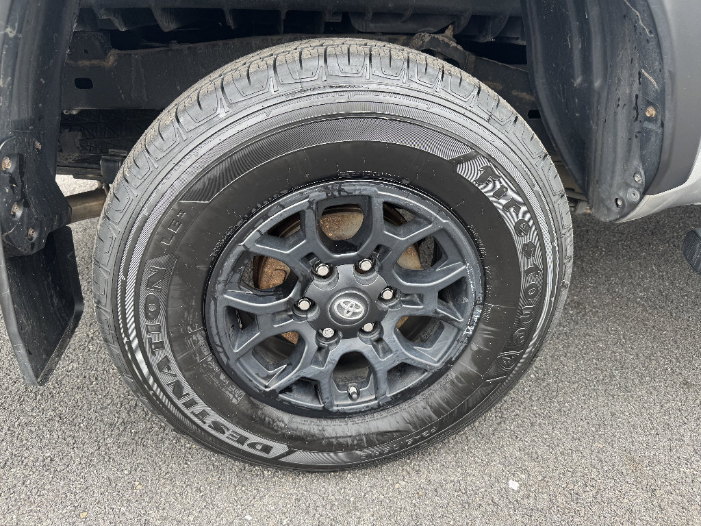 Used 2019 Toyota Tacoma SR w/ SX Package image 23